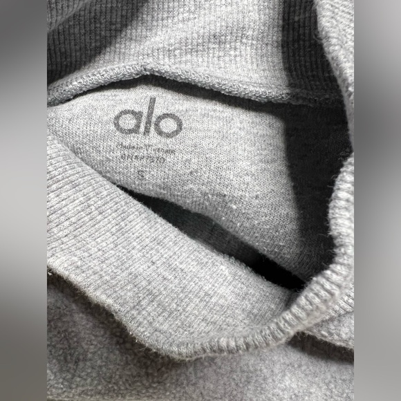 Alo Yoga Women's segment pullover Fleece sweatshirt - Dove Grey - S. - Picture 16 of 16